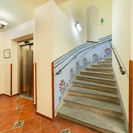 Homelyi 28m2 With Elevator And Self Check-in 公寓 *